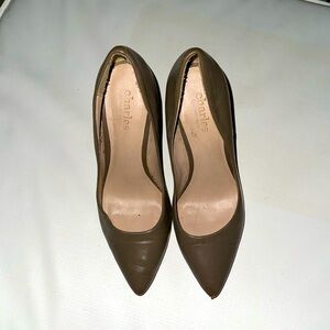 Charles David Pumps Size 5